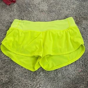 Size 4 lululemon speed up shorts